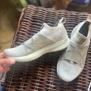 Brooks Levitated-Limited Edition